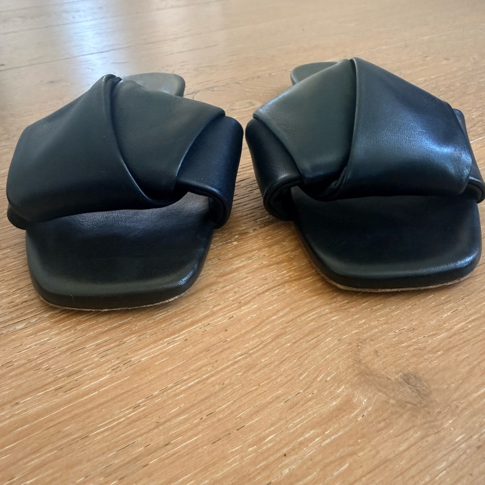 Jenni Kayne Dani Slides in Black. Size 40 - Picture 6 of 14